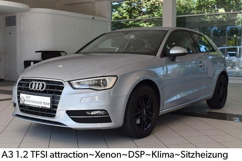 Gebraucht Audi A3 Attraction 110 PS (80 kW) 2015 Silber Limousine