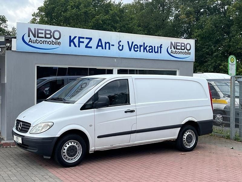 Weiß Gebraucht 2007 Mercedes Vito Van / Kleinbus | 3.500 € (Guter Preis) - Bild 1/4