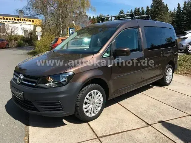 Gebraucht VW Caddy Trendline 131 PS (96 kW) 2020 Braun Van / Kleinbus