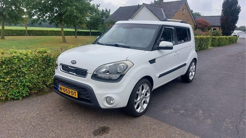 Weiß Gebraucht 2012 Kia Soul 2 SUV | 4.950 € (Fairer Preis) - Bild 1/4