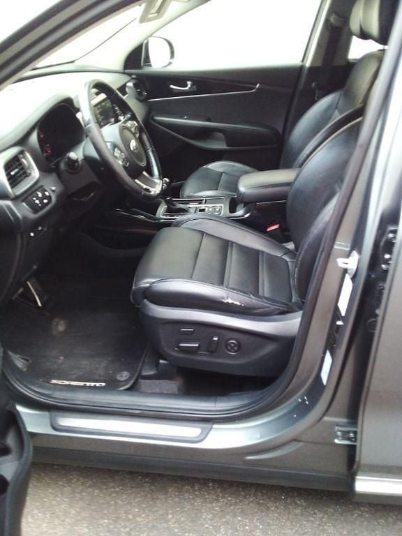 Gebraucht Kia Sorento 200 PS (147 kW) 2016 Grau SUV