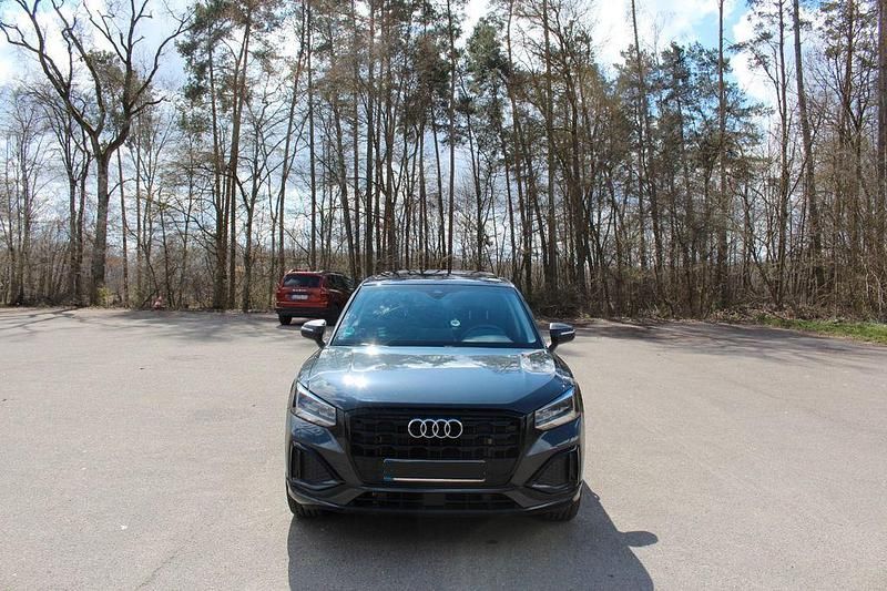 Gebraucht Audi Q2 Sport 150 PS (110 kW) 2022 Grau SUV