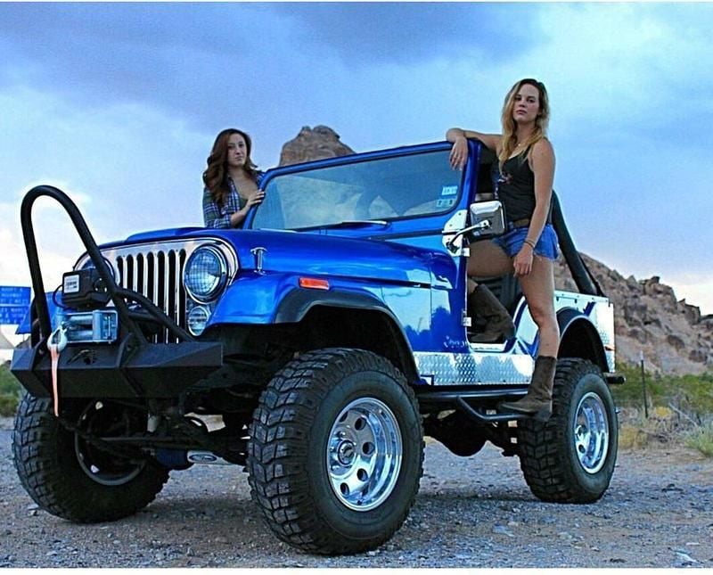 Blau Gebraucht 1976 Jeep CJ SUV | 10.700 € - Bild 1/4
