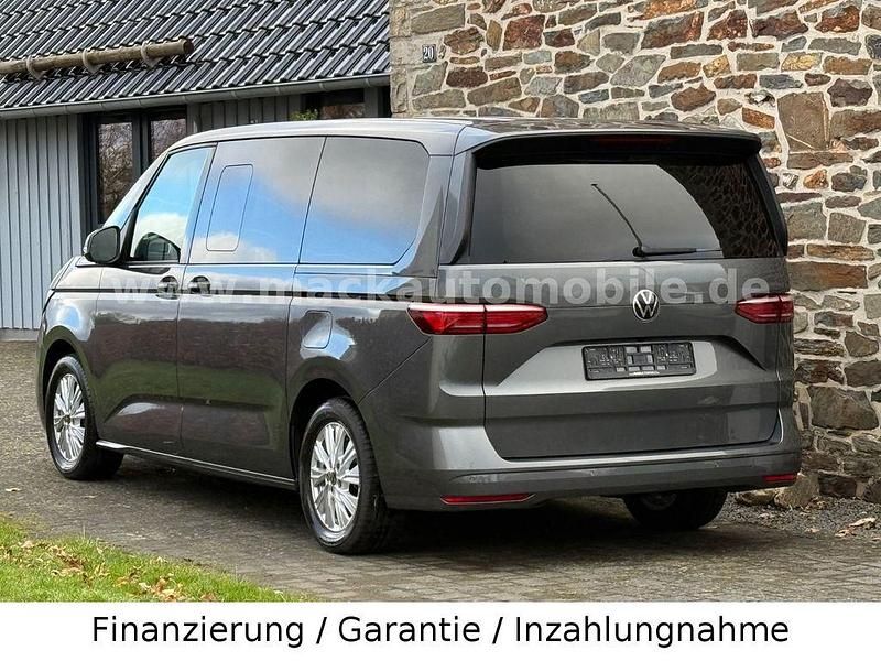 Gebraucht VW Multivan 150 PS (110 kW) 2022 Indiumgrau Van