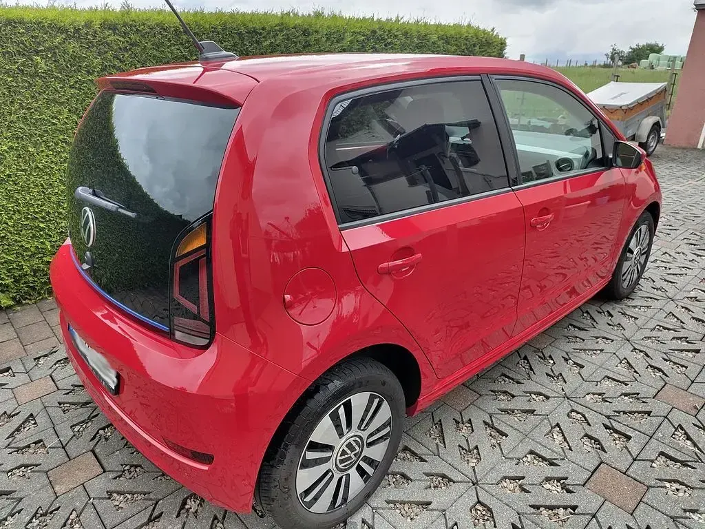 Gebraucht VW e-up! Style 61 kW (83 PS) 2022 Rot Kleinwagen