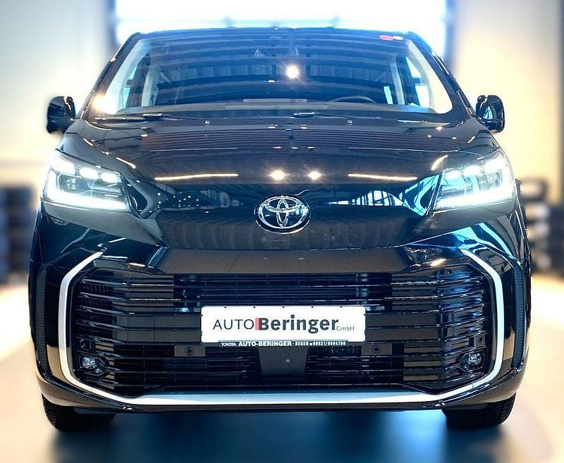 Schwarz Gebraucht 2025 Toyota Proace Verso Kombi | 42.000 € (Guter Preis) - Bild 1/4