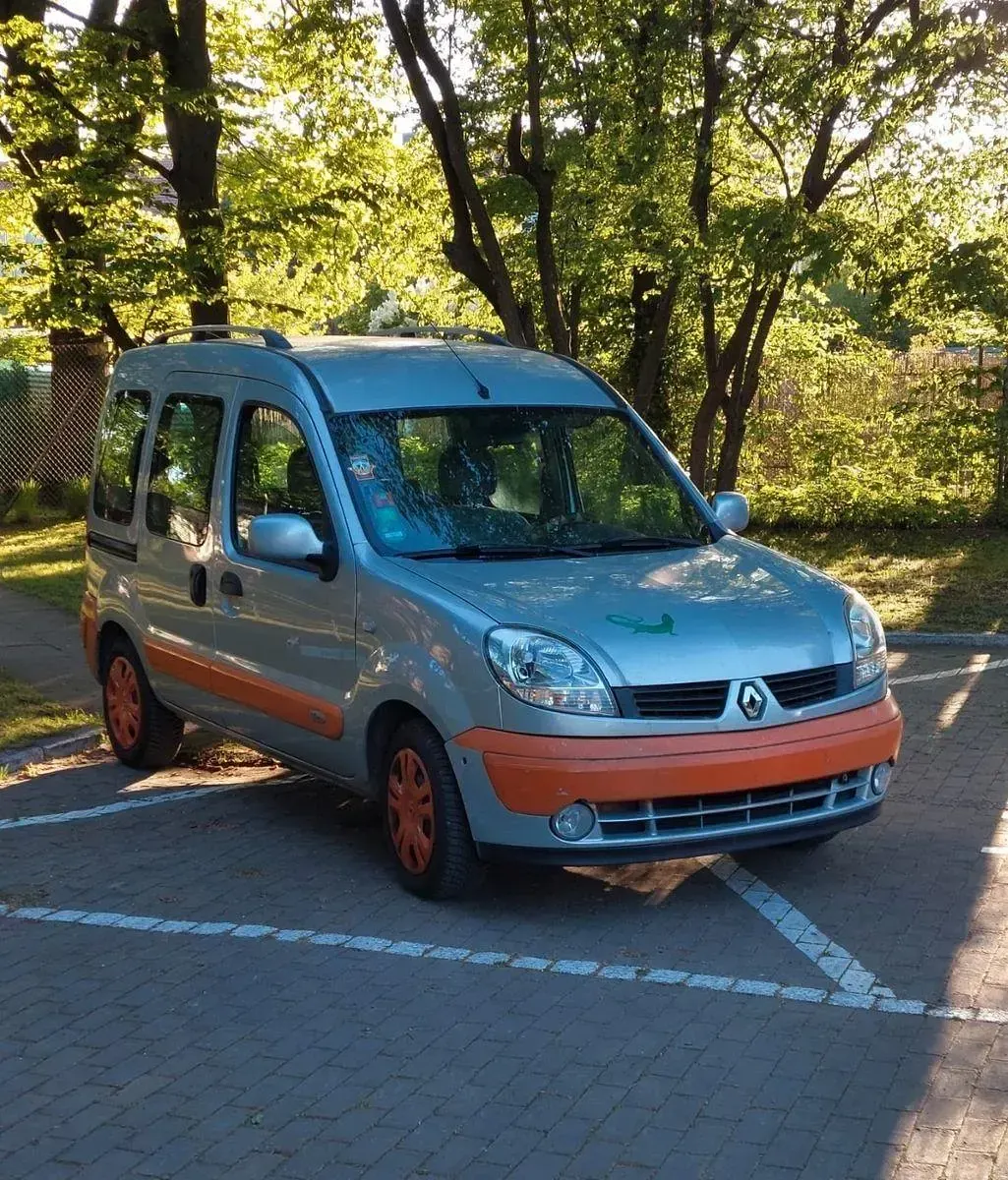 Brugt Renault Kangoo Privilege 95 HK (69 kW) 2006 Sølv MPV