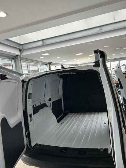 Używany Ford Transit Connect Trend 122 KM (89 kW) 2026 Biały Minivan