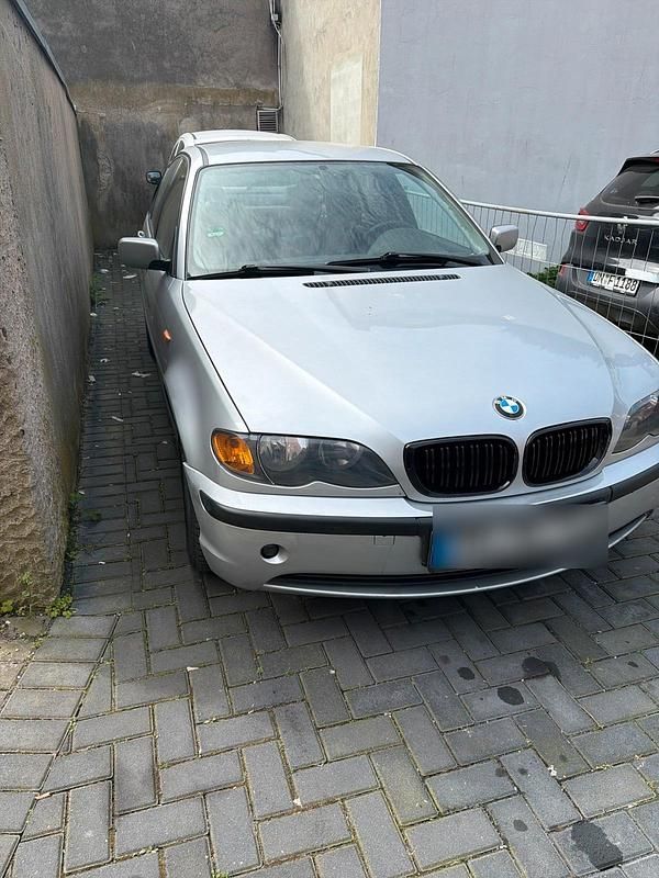 Gebraucht BMW 320 150 PS (110 kW) 2003 Grau Limousine