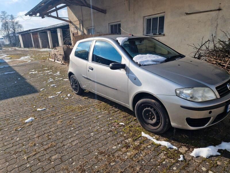 Silber Gebraucht 2004 Fiat Punto Kleinwagen | 500 € (Superpreis) - Bild 1/4