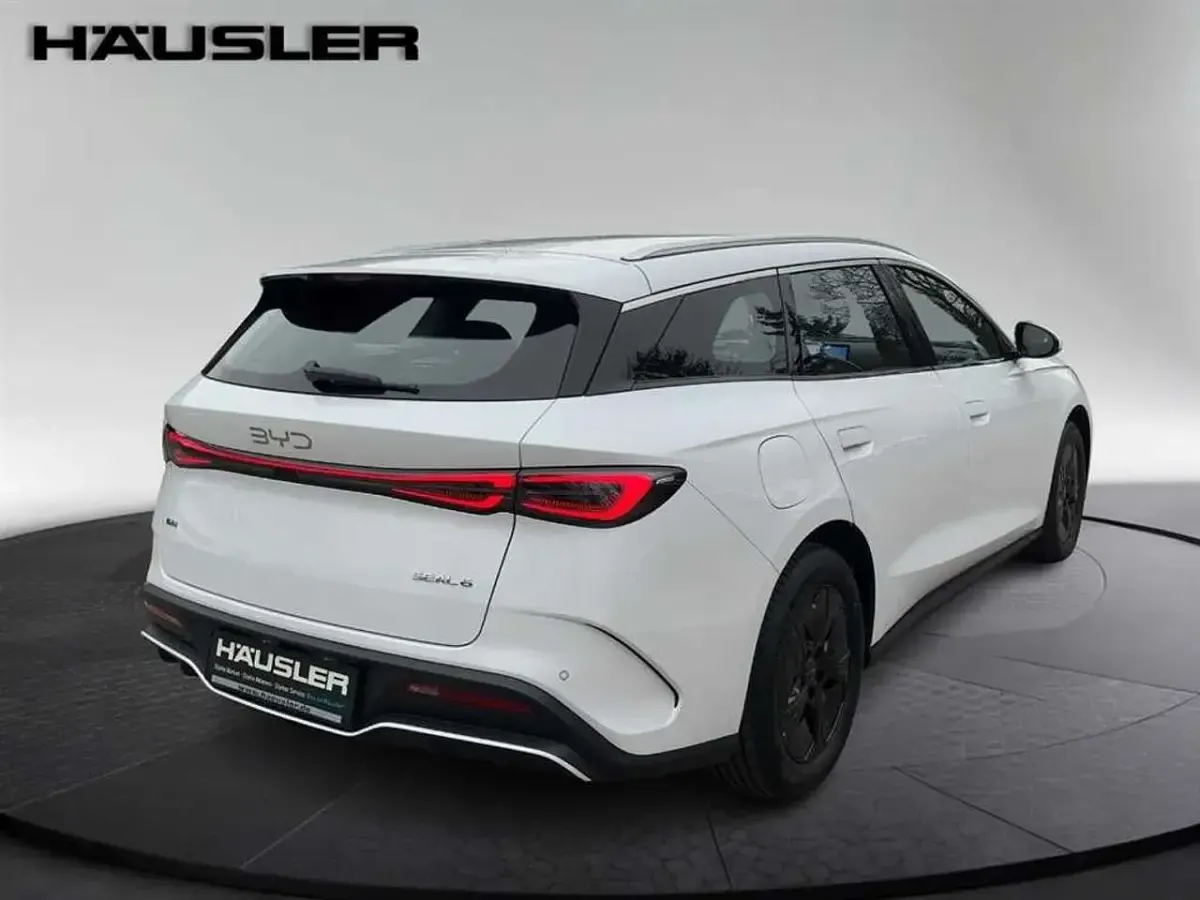 Nowe BYD Seal Boost 184 KM (135 kW) 2025 Biały Sedan/Limuzyna