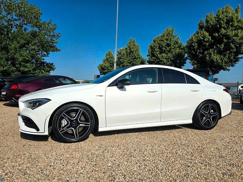 Gebraucht Mercedes CLA35 AMG AMG 306 PS (225 kW) 2023 Weiß Coupé