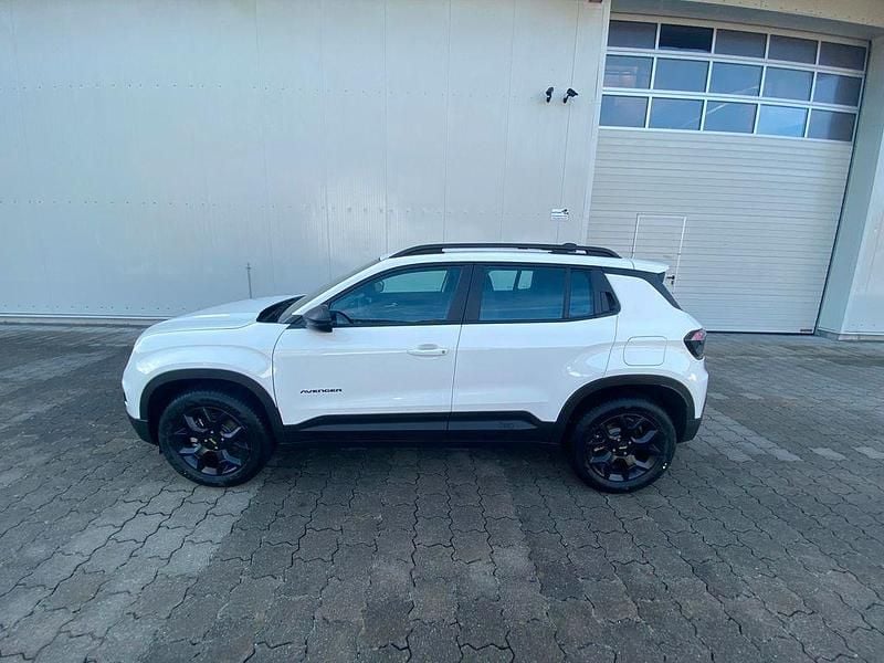 Neu Jeep Avenger 136 PS (100 kW) 2025 Weiß SUV