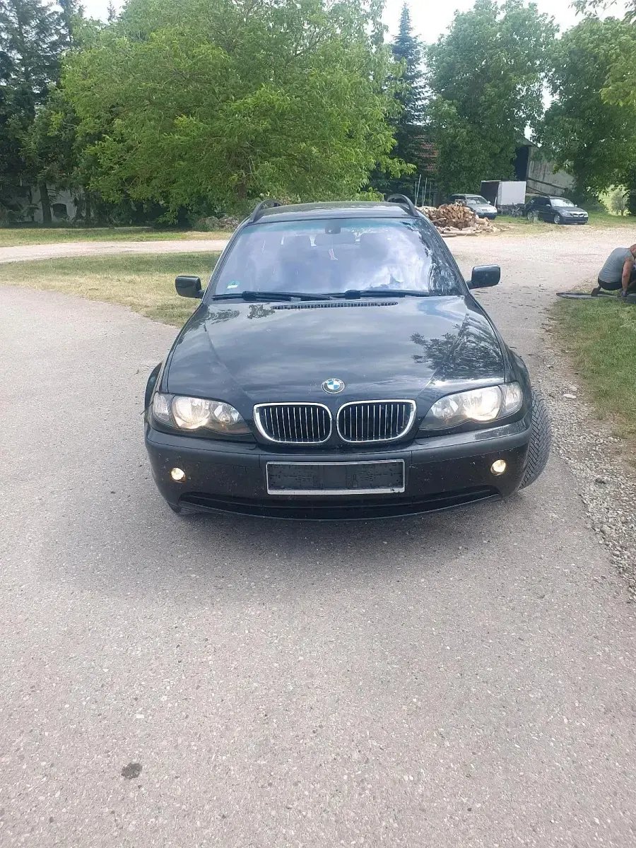 Używany BMW 320 150 KM (110 kW) 2004 Czarny Kombi