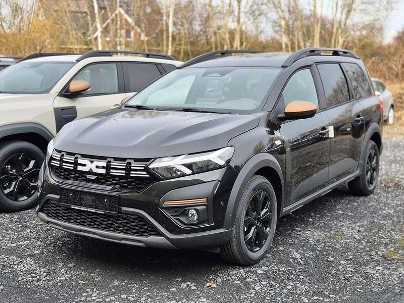 Neu Dacia Jogger Extreme 140 PS (102 kW) 2025 Schwarz Van / Kleinbus