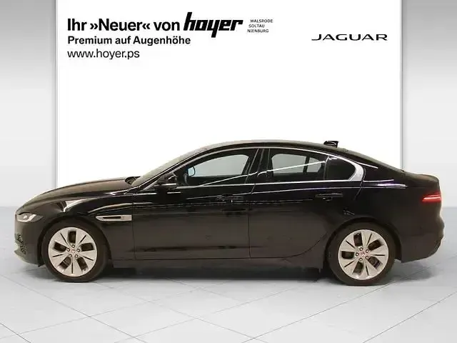 Gebraucht Jaguar XE S 180 PS (132 kW) 2018 Schwarz Limousine