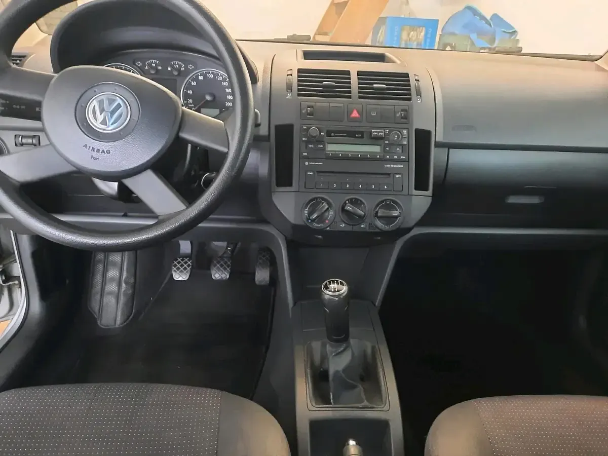 Gebraucht VW Polo 64 PS (47 kW) 2004 Silber Kleinwagen