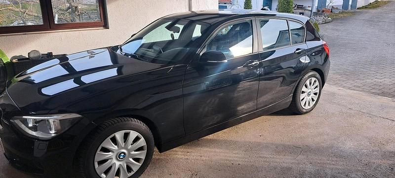 Gebraucht BMW 116 136 PS (100 kW) 2012 Schwarz Kleinwagen