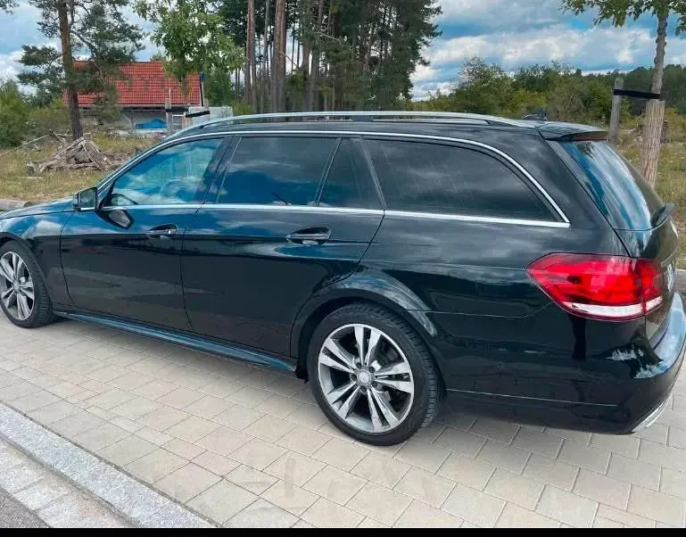 Gebraucht Mercedes E350 AMG 258 PS (189 kW) 2015 Schwarz Kombi