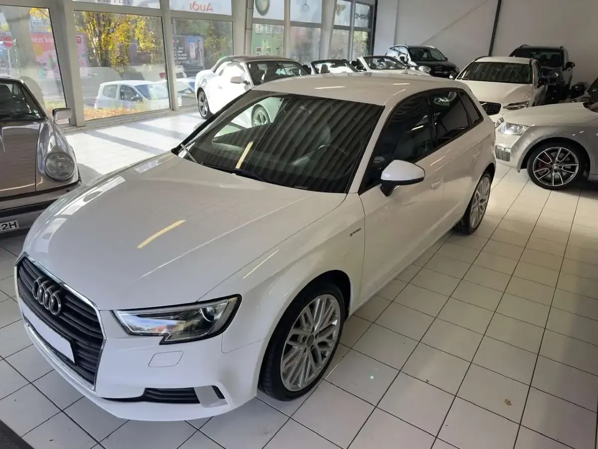 Gebraucht Audi A3 S-Line 110 PS (80 kW) 2018 Ibisweiß Limousine