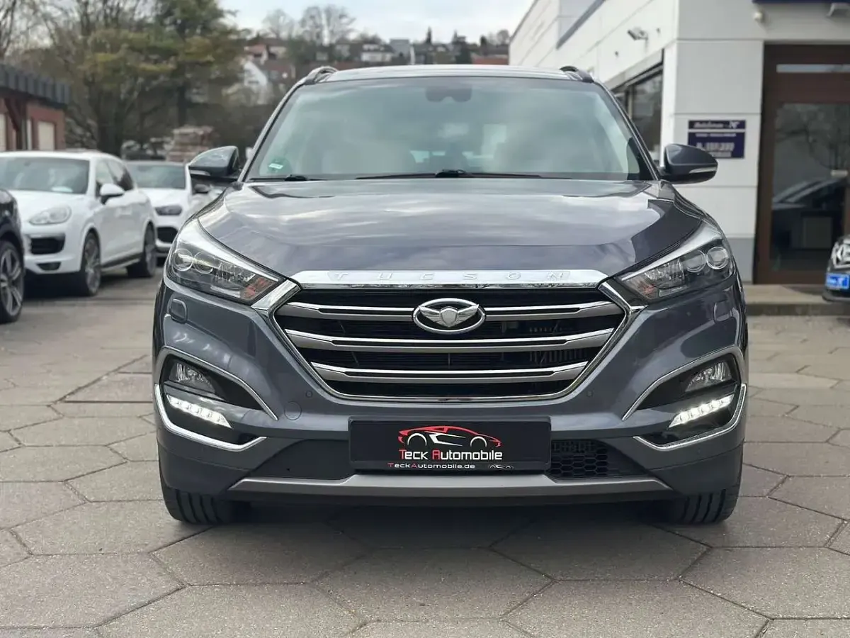 Gebraucht Hyundai Tucson Premium 185 PS (136 kW) 2015 Grau SUV