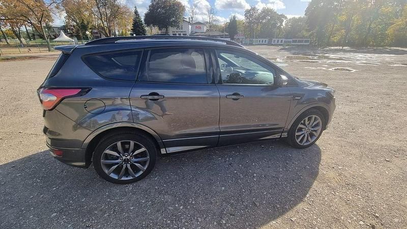 Gebraucht Ford Kuga ST-Line 175 PS (128 kW) 2019 Grau SUV