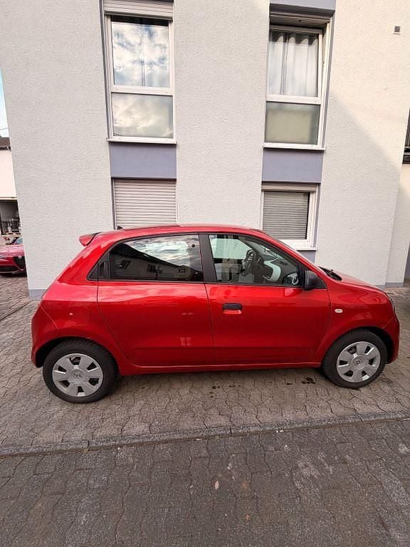 Gebraucht Renault Twingo Life 69 PS (50 kW) 2017 Rot Kleinwagen