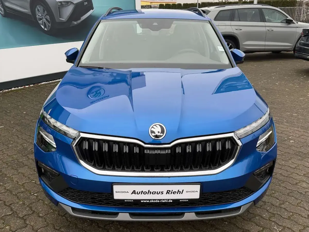Neu Skoda Kamiq Selection 116 PS (85 kW) 2026 Raceblau metallic SUV