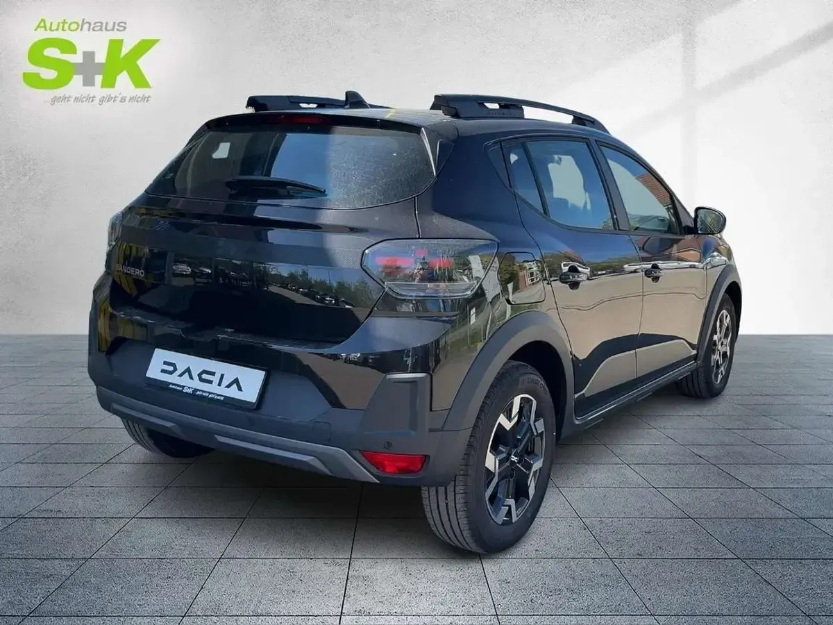 Nowe Dacia Sandero Expression 114 KM (83 kW) 2026 Czarny Hatchback