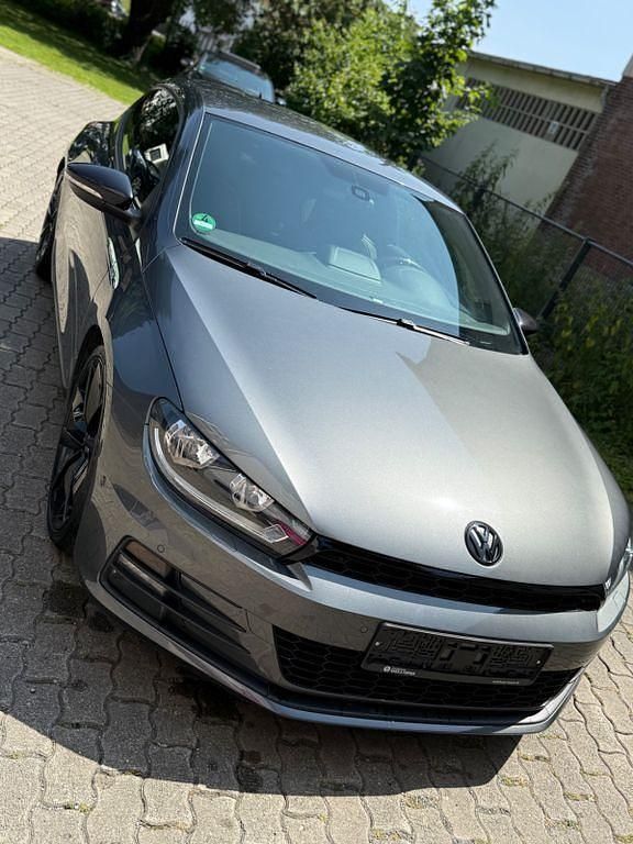 Grau Gebraucht 2015 VW Scirocco Coupé | 12.999 € (Fairer Preis) - Bild 1/4
