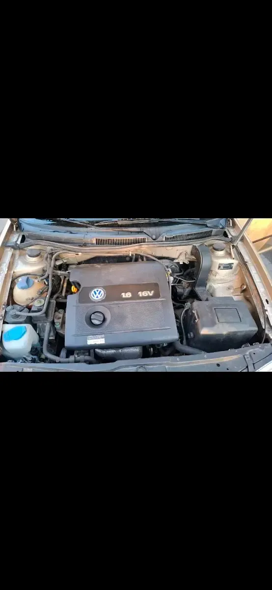 Używany VW Golf IV 101 KM (74 kW) 2001 Złoty Sedan/Limuzyna