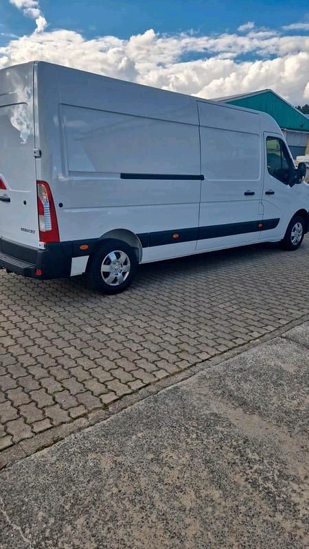 Weiß Gebraucht 2022 Renault Master Van | 23.000 € - Bild 1/4