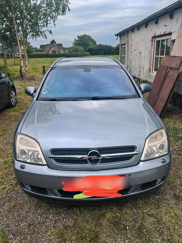Silber Gebraucht 2005 Opel Vectra Kombi | 3.200 € (Teuer) - Bild 1/4