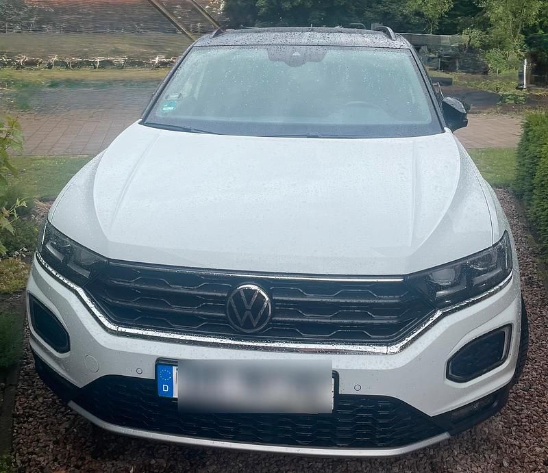 Weiß Gebraucht 2021 VW T-Roc Sport SUV | 24.600 € (Fairer Preis) - Bild 1/4