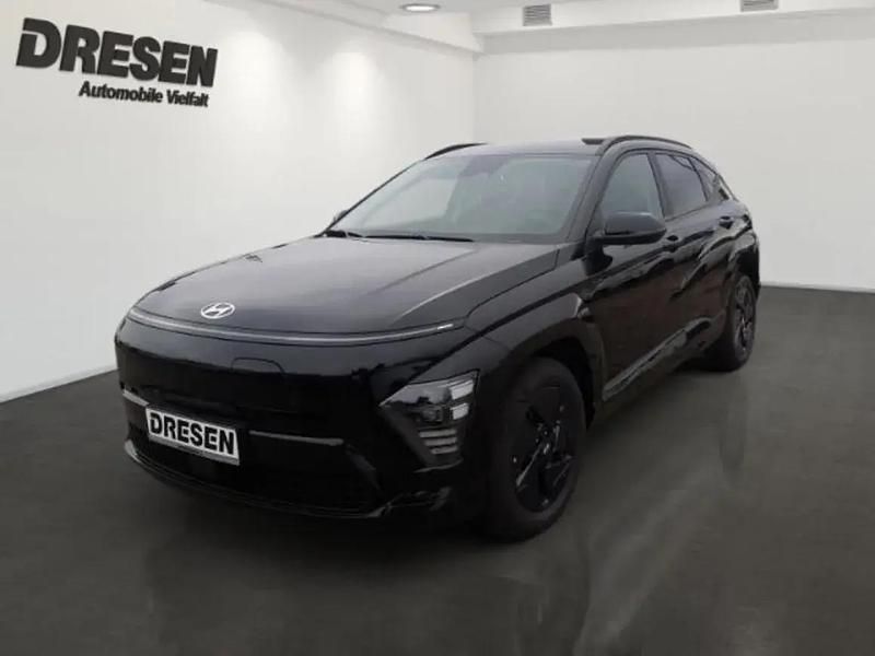Abyss black / mic Neu 2025 Hyundai Kona Trend SUV | 36.590 € (Fairer Preis) - Bild 1/1