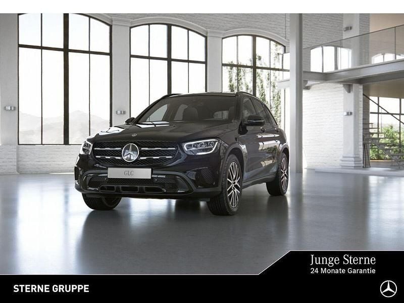 Gebraucht Mercedes GLC300 Night 245 PS (180 kW) 2022 Unilack schwarz SUV