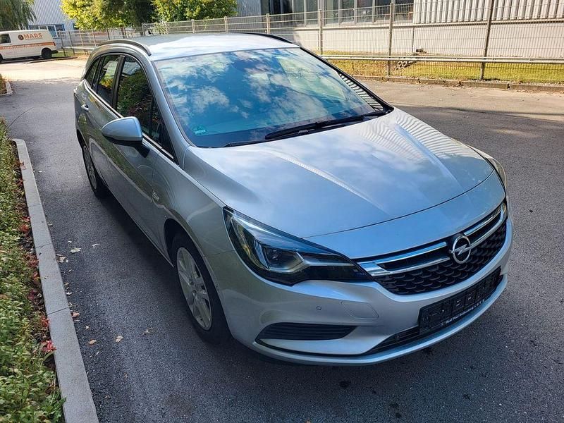 Gebraucht Opel Astra 110 PS (80 kW) 2019 Grau Kombi