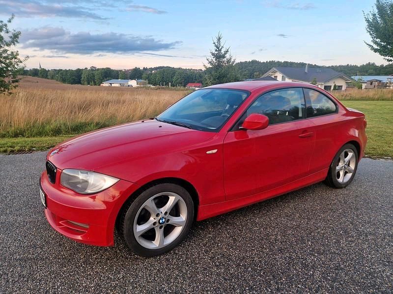 Gebraucht 2010 BMW 118 Coupé Coupé | 3.950 € (Fairer Preis) - Bild 1/4