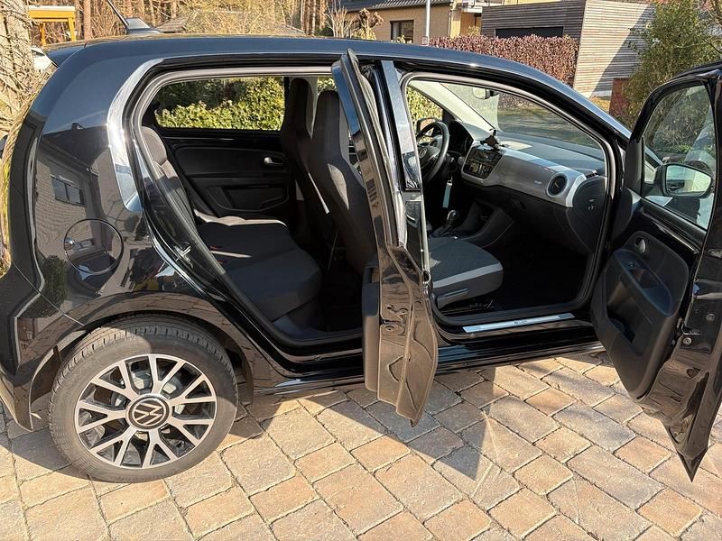Gebraucht VW e-up! 61 kW (84 PS) 2023 Schwarz Kleinwagen