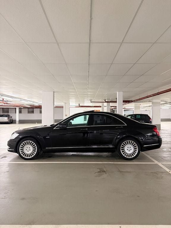 Gebraucht Mercedes S350 258 PS (189 kW) 2013 Schwarz Limousine