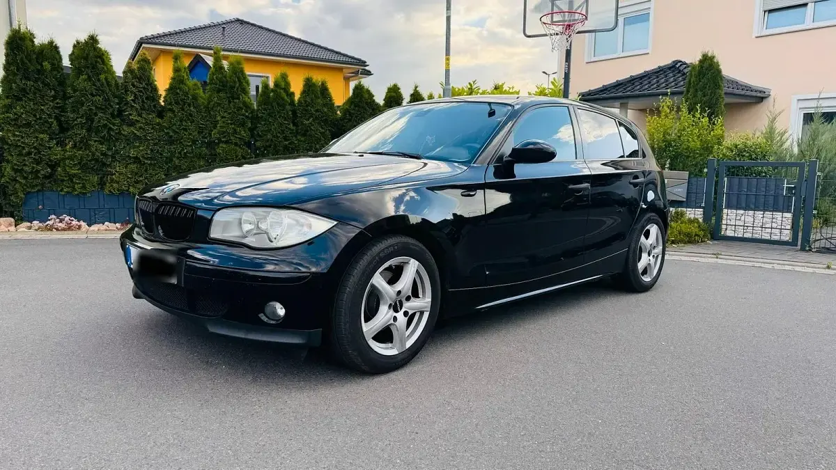 Gebraucht BMW 116 115 PS (84 kW) 2005 Schwarz Kleinwagen