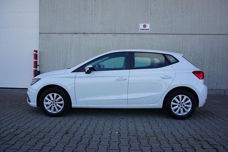 Neu Seat Ibiza Style 116 PS (85 kW) 2025 Nevada weiß Limousine