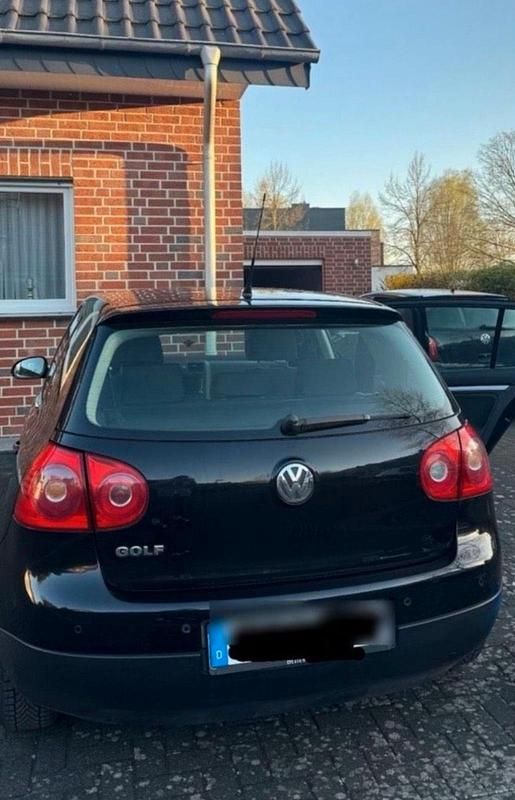 Gebraucht VW Golf V Edition 75 PS (55 kW) 2005 Schwarz Kleinwagen