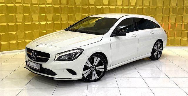 Weiß Gebraucht 2017 Mercedes CLA200 Night Kombi | 19.990 € (Fairer Preis) - Bild 1/4