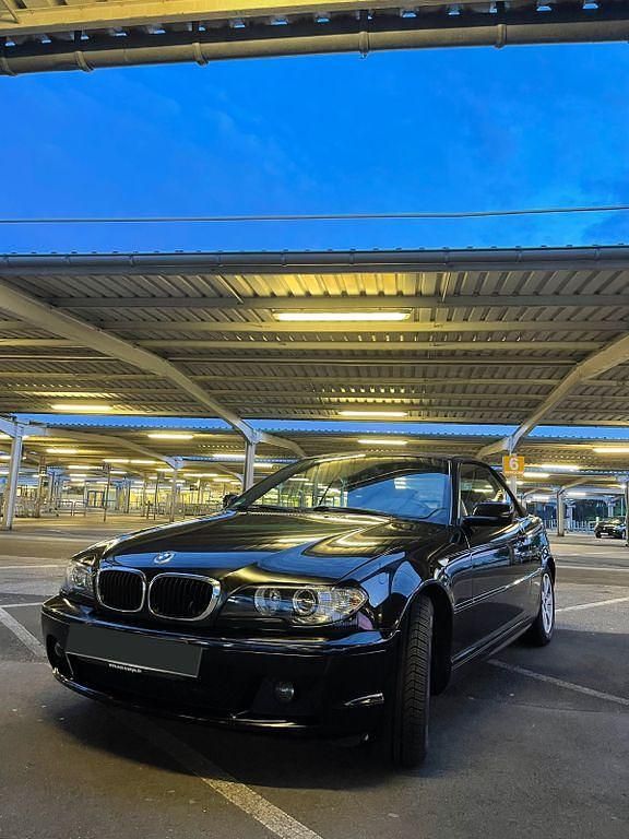 Schwarz Gebraucht 2003 BMW 318 Cabrio | 4.000 € (Fairer Preis) - Bild 1/4