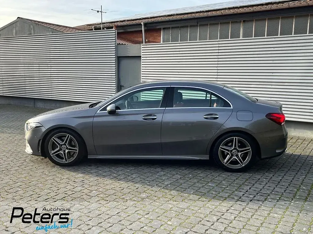 Gebraucht Mercedes A220 AMG line 190 PS (139 kW) 2019 Mountaingrau  met. Limousine
