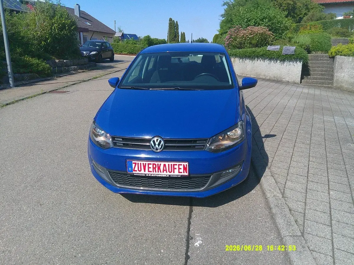 Gebraucht VW Polo 90 PS (66 kW) 2011 Blau Kleinwagen