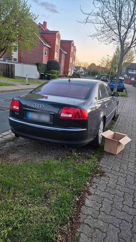 Second-hand Audi A8 232 CP (170 kW) 2005 Negru Berlinǎ