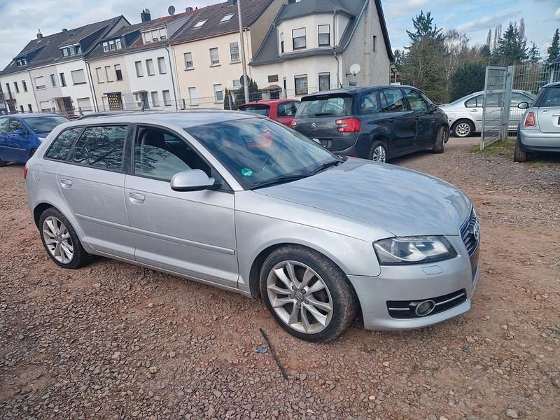 Gebraucht Audi A3 Ambition 140 PS (102 kW) 2011 Silber Kleinwagen