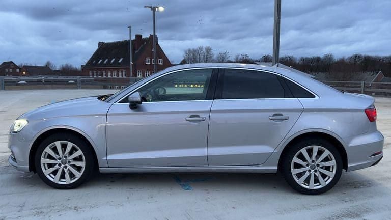Gebraucht Audi A3 Design 116 PS (85 kW) 2017 Silber Limousine